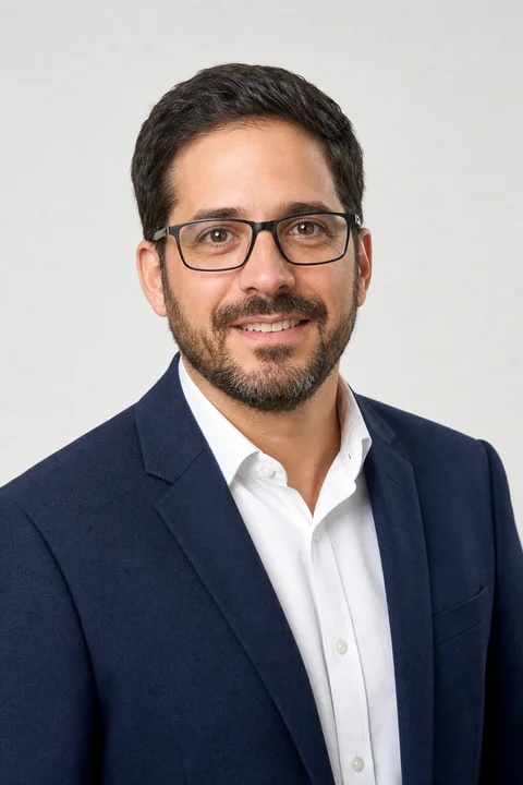Sobre Cristóbal Mansilla Ortega — Ingeniero Civil Geotecnista Senior — perfil profesional