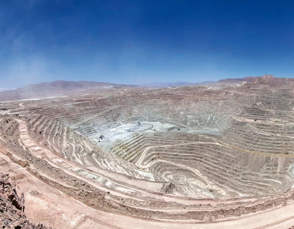 Servicios en Mecánica de Rocas