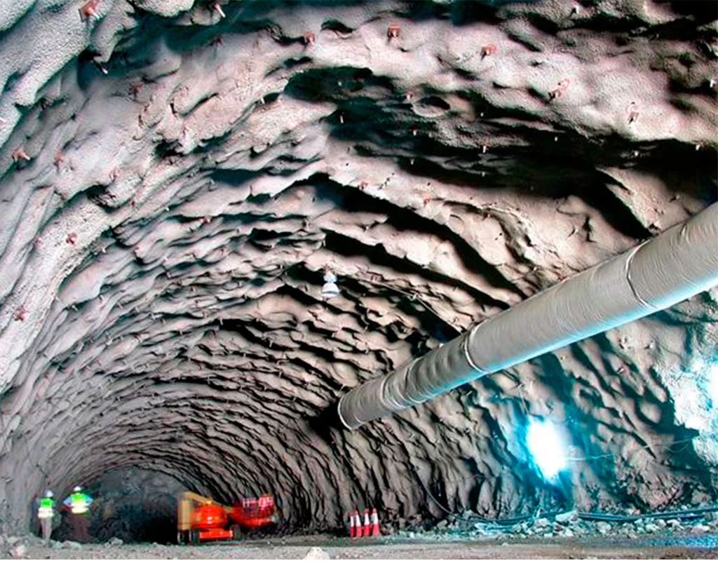 Servicios en Mecánica de Rocas